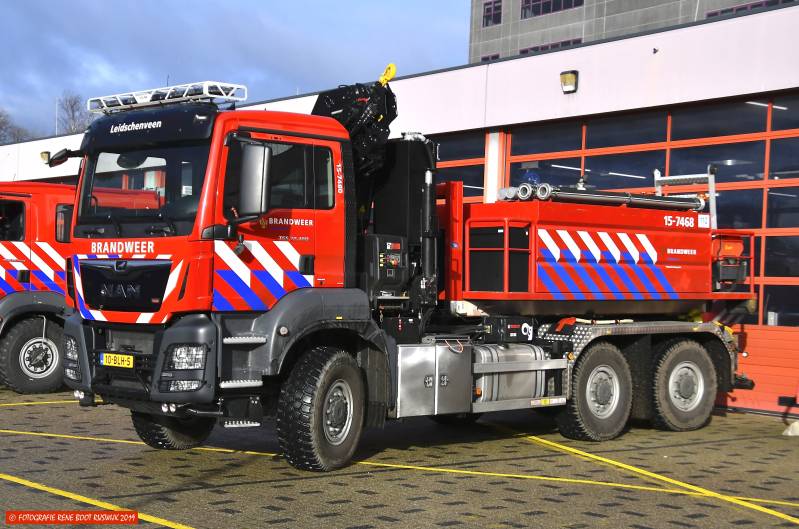 LEIDSCHENVEEN7480MANTGS6X6WATERBAK7468KOPIE.jpg
