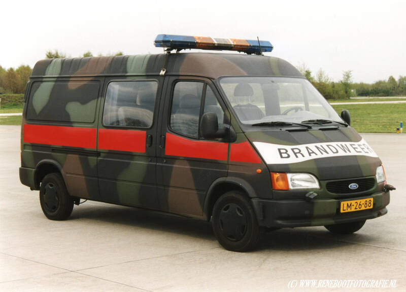 LM-26-88-VOLKEL-FORD-TRANSIT-PM5-KOPIE.jpg