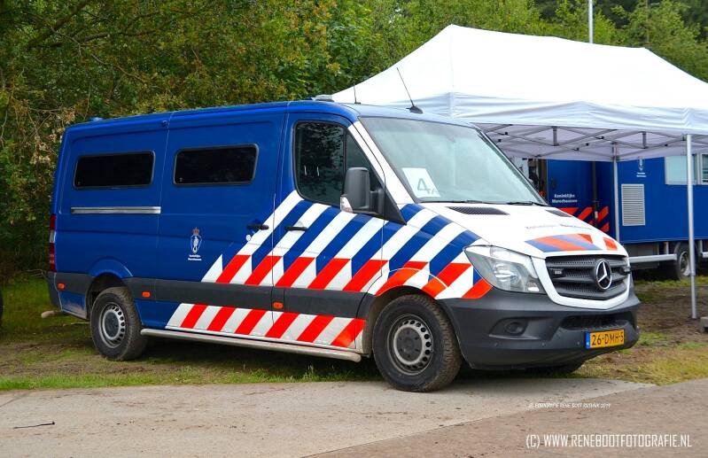 MERCEDES-BENZ-SPRINTER-ARRESTANTENVERVOER-KOPIE.jpg