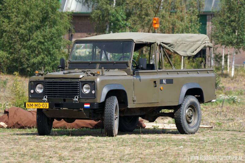 NMM-003-LANDROVER-110-NATIONAAL-MILITAIR-MUSEUM-SOESTERBERG-2020-KOPIE.jpg