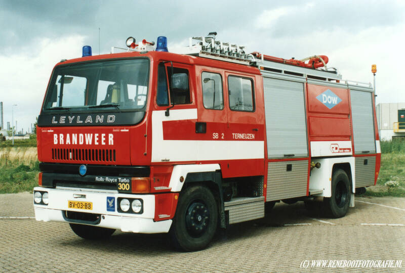 SB-2-DOW-TERNEUZEN-LEYLAND-1930-DOESCHOT-ROSENBAUER-1987-2013-AS-6-KOPIE.jpg