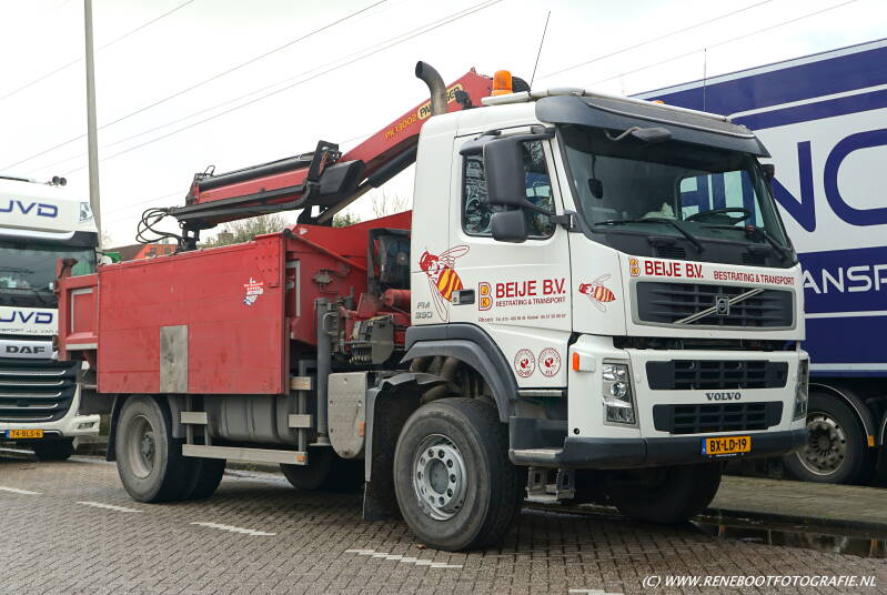 VOLVO-FM330-4X4-FIRMA-BEIJE-BOUWJAAR-2010-KOPIE-2JPG.jpg