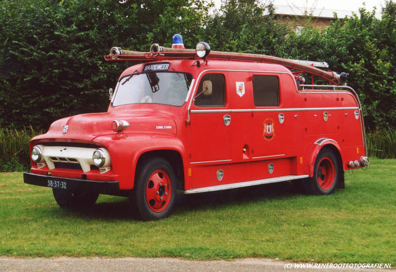 oudewater-ford-f500-kronenburg-1954-1974-as-kopie.jpg