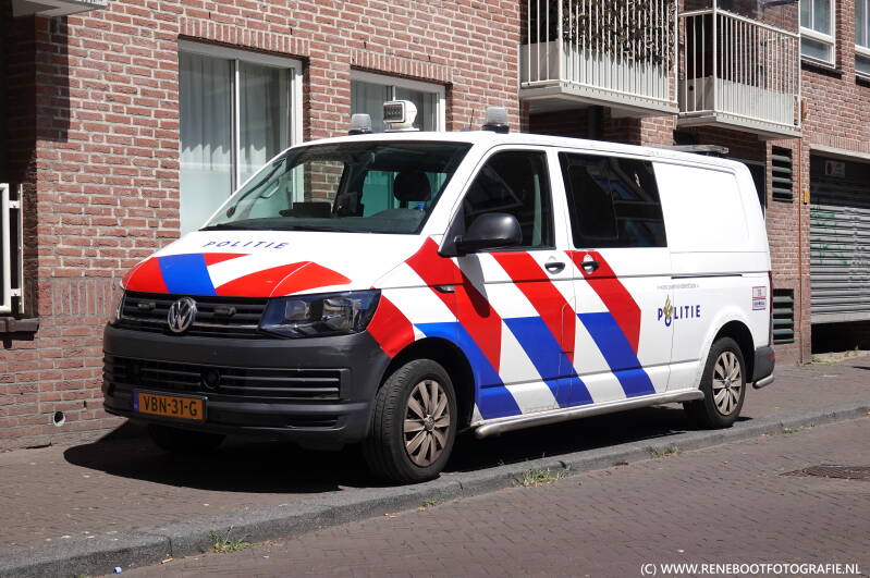 volkswagen-transporter-doublecap-bureau-jan-hendrikstraat-tenaamstelling-2019-foto-07-2026-kopie-standard.jpg