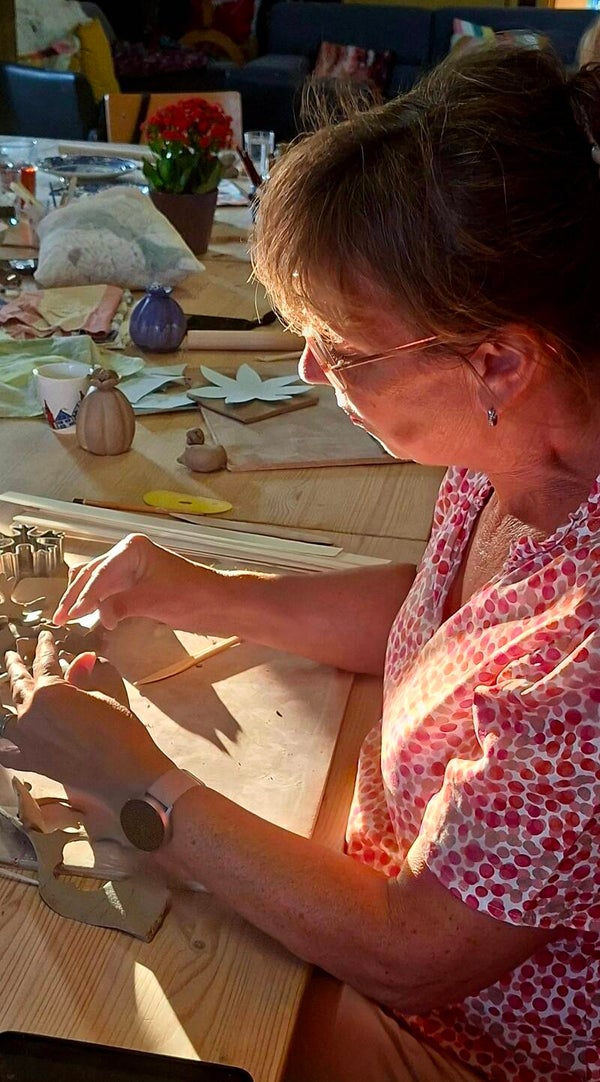 Cursus ONTDEK DE KLEI       woensdag ochtend  10 lessen v/a 21 januari