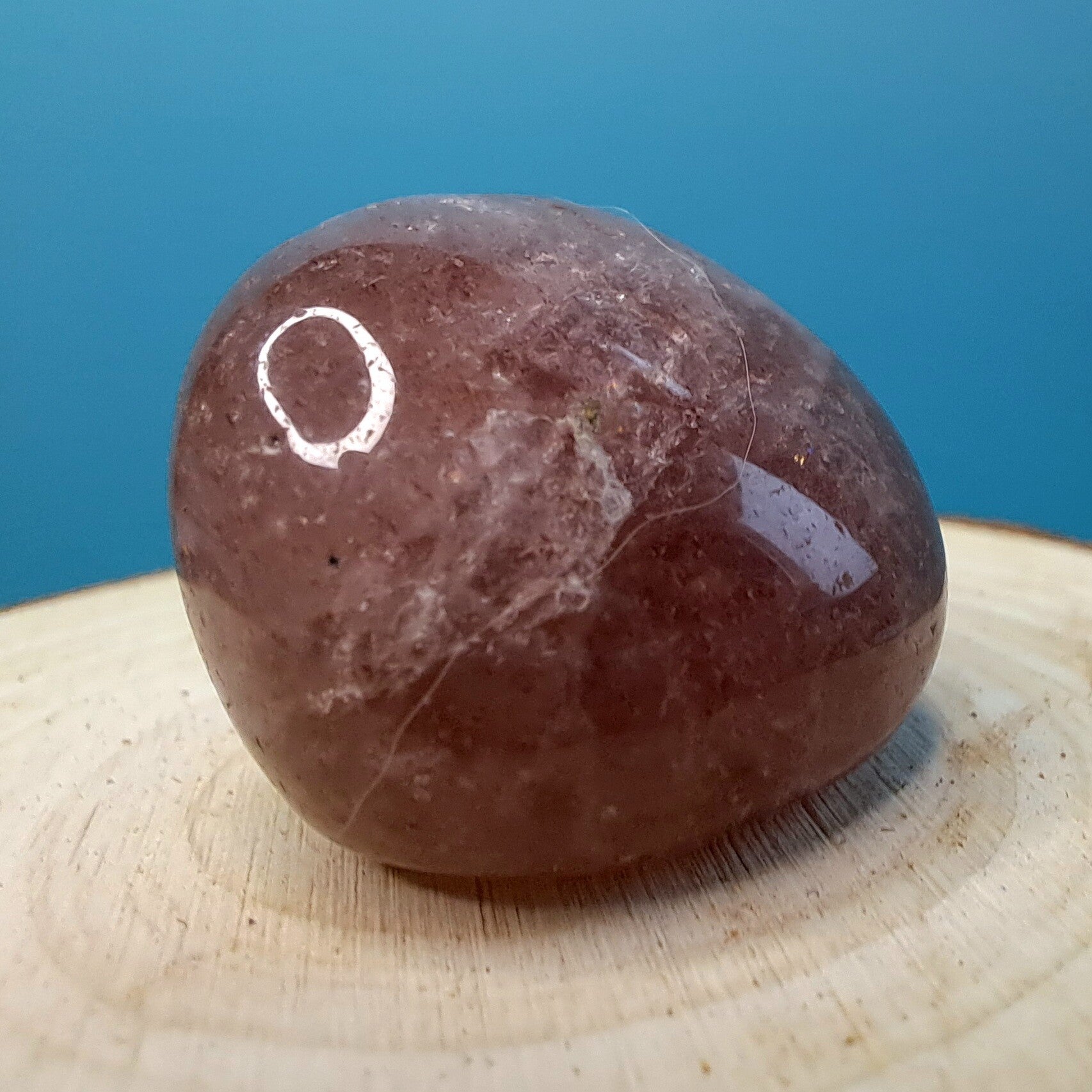 Knuffelsteen - Aardbeienkwarts - 3 cm