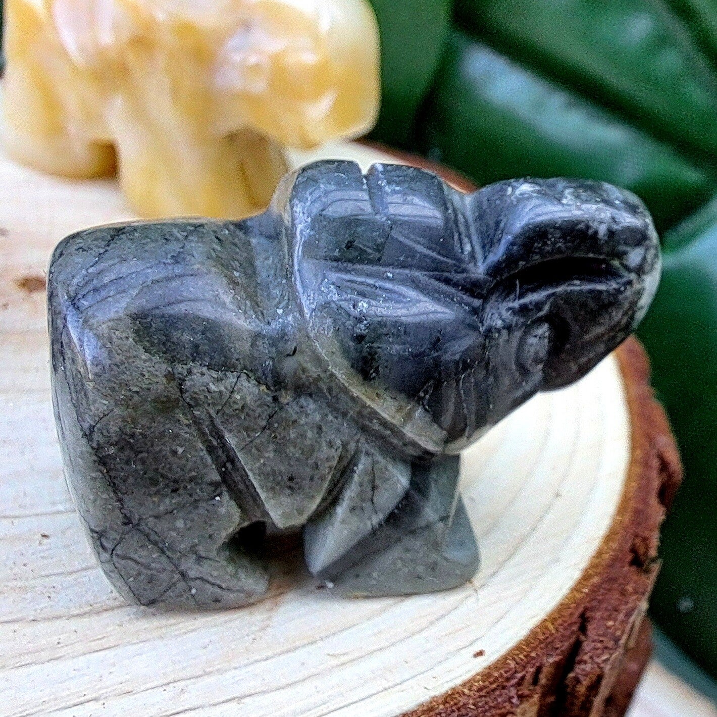 Collectibles - Olifant - Larvikiet - +/- 3 cm