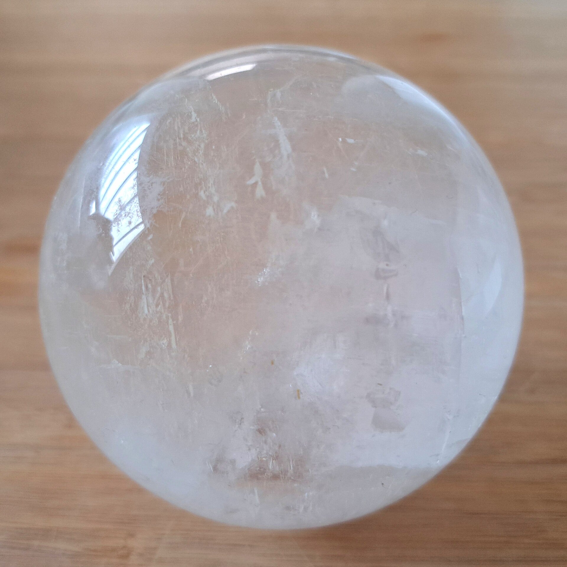 Bol - Bergkristal met helder kwarts - Ø 9 cm