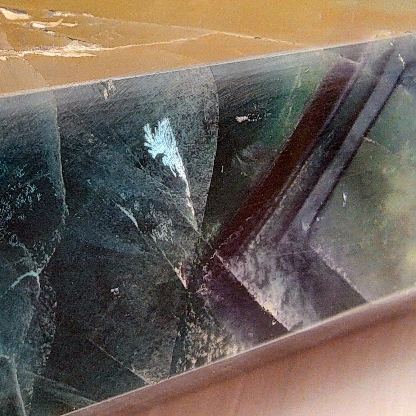 Punt - Fluoriet Regenboog - H 21 cm