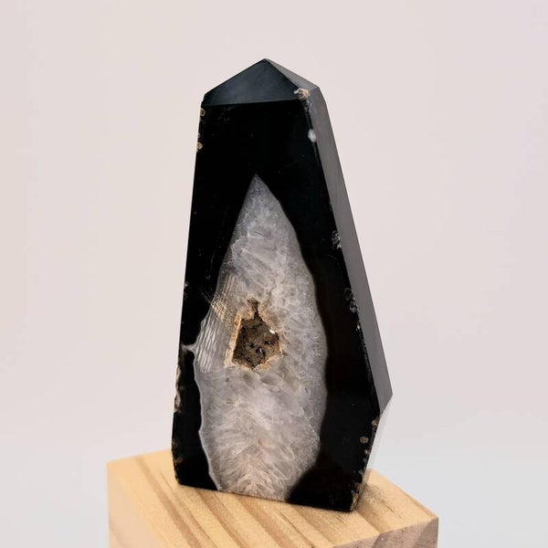 Punt - Zwarte agaat 'Druzy' - H 9 cm