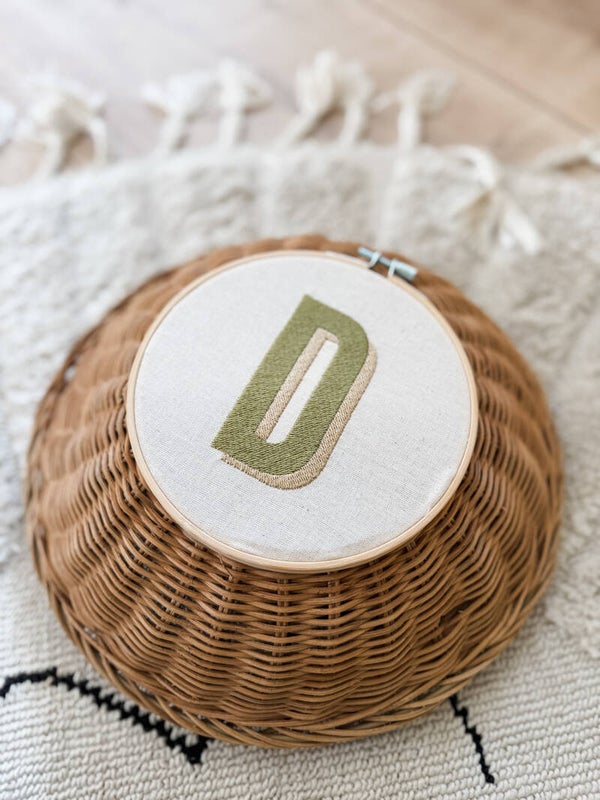 Wandhanger  -  Letter