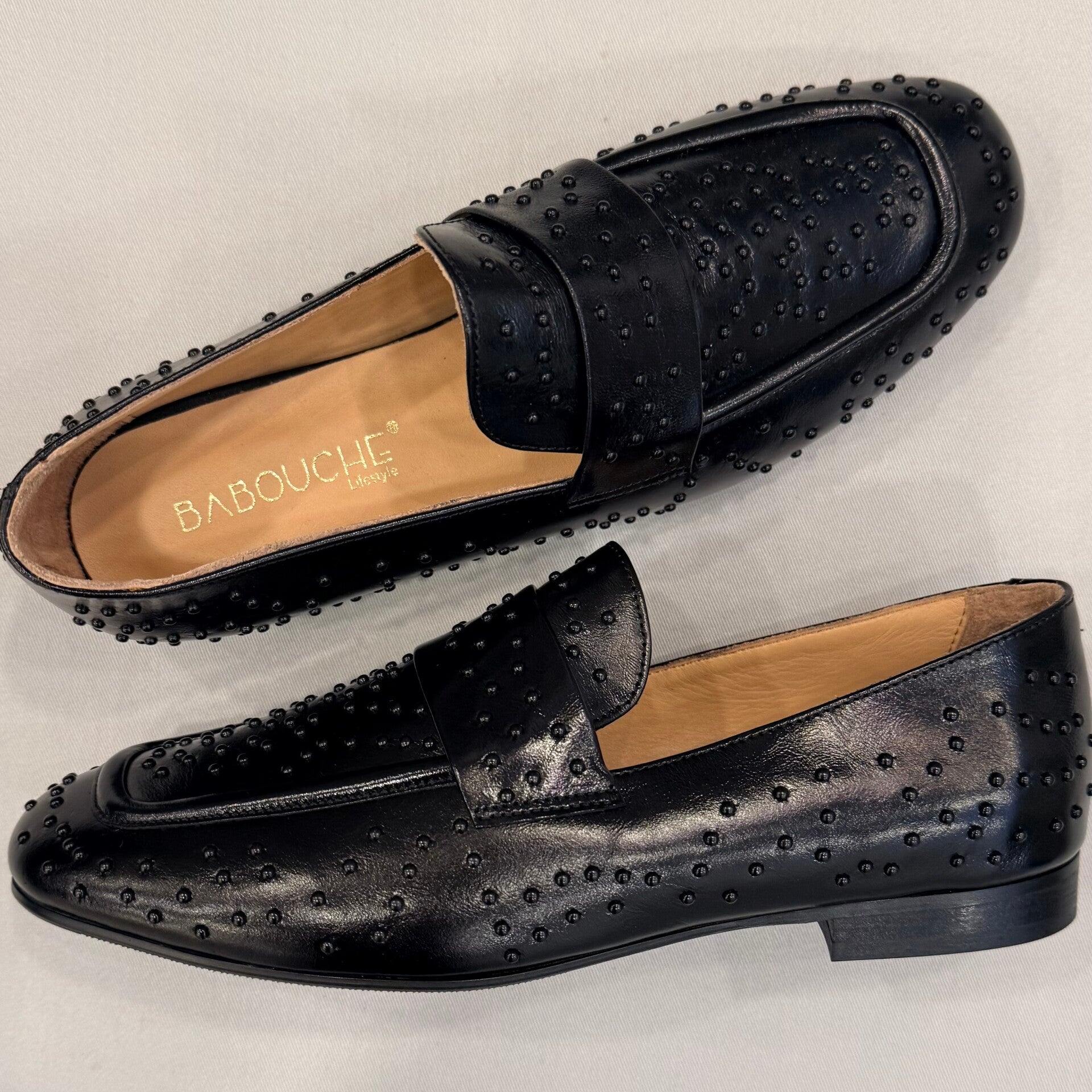 Babouche Sia-105 loafer zwart leer met zwarte studs