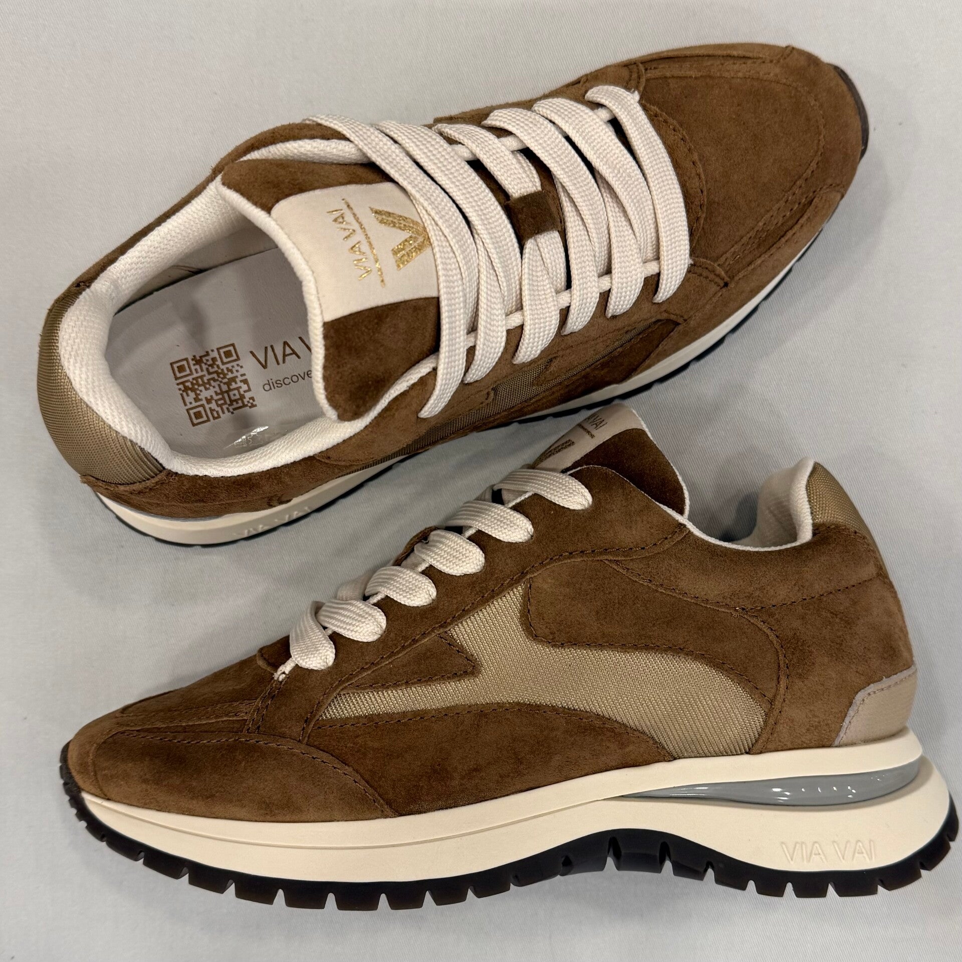 Via Vai 62343-01-1384 Usher Riggs sneaker leer mesh en suede Khaki kleur