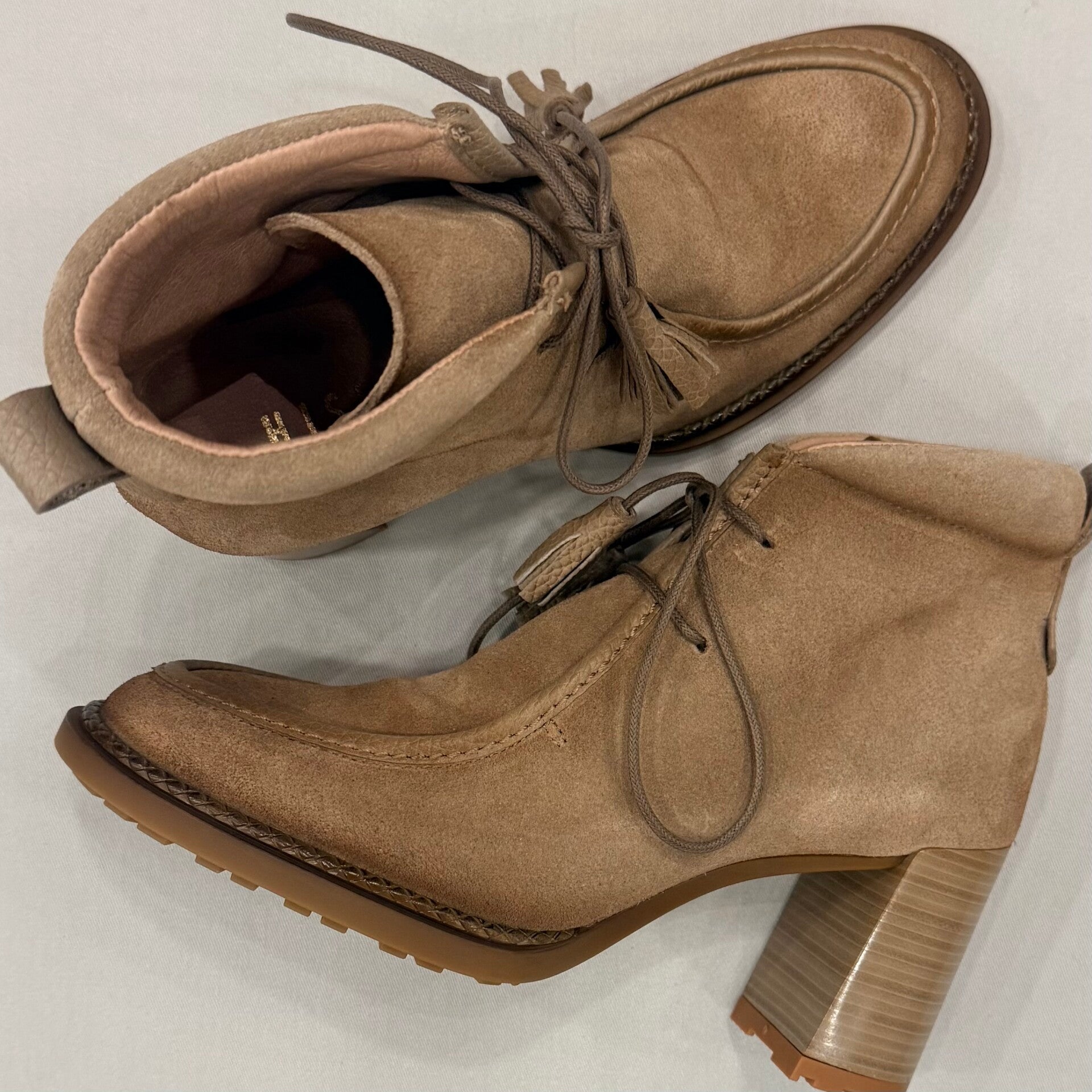Hispanitas HI265065 Type Alabama-6 laarsje suede taupe