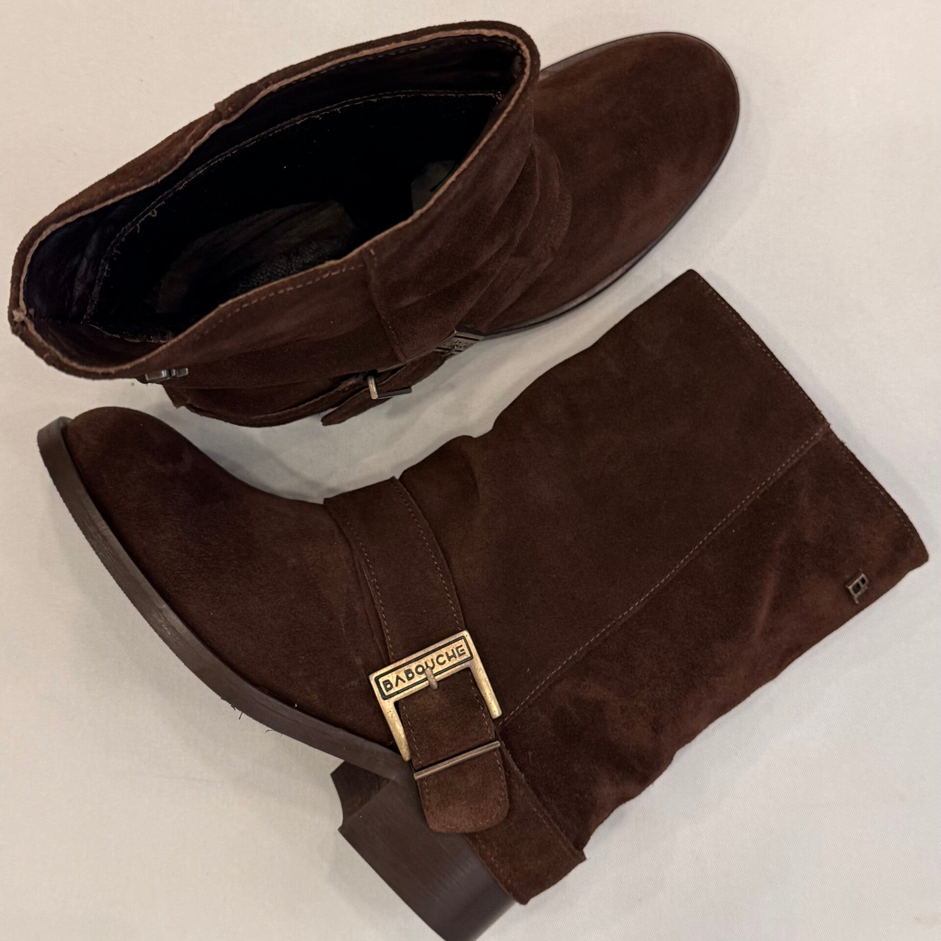 Babouche Emely-2 laarsje suede donkerbruin