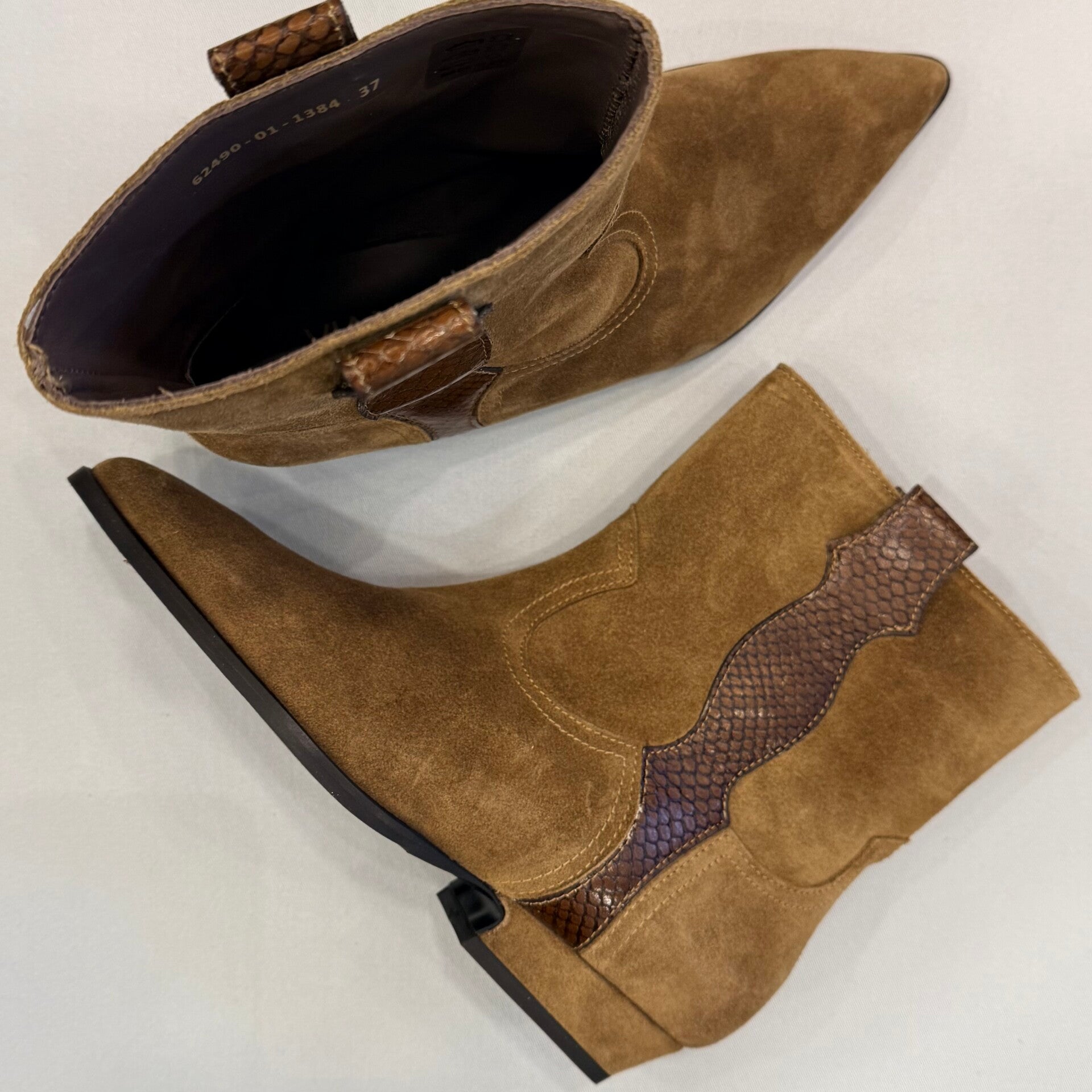 Via Vai 62490-01-1384 Vive Anna enkel laarsje suede bruin khaki