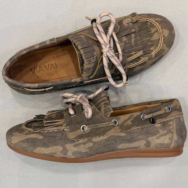 Via Vai 62374-05-1022 June Loua loafer leer met trendy camouflageprint
