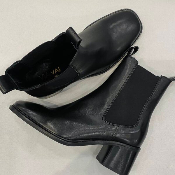 Via Vai 62135-01-900 Zoey Scott laarsje leer zwart