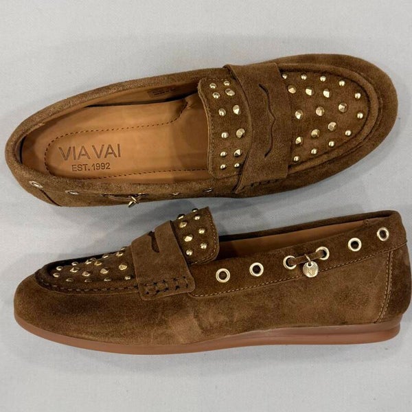 Via Vai 62421-01-1384 June Macy loafer suede cognac met studs