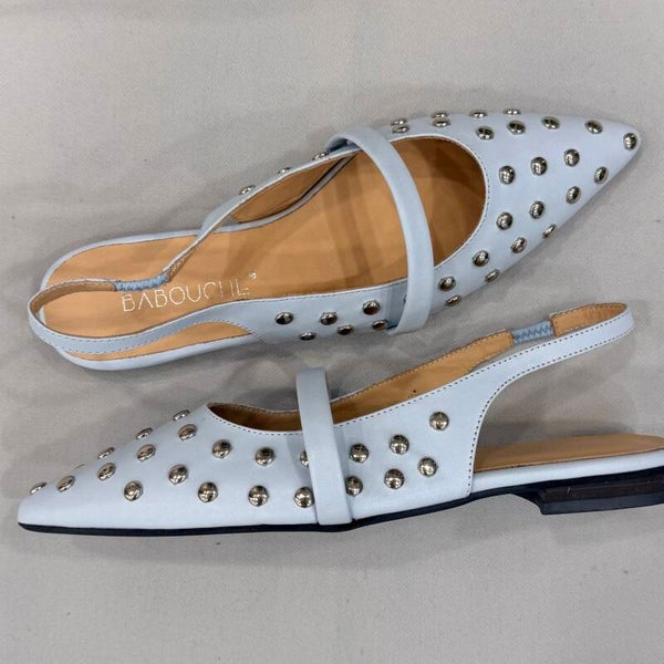Babouche S-Jules-1 slingback leer lichtblauw met zilverkleurige studs
