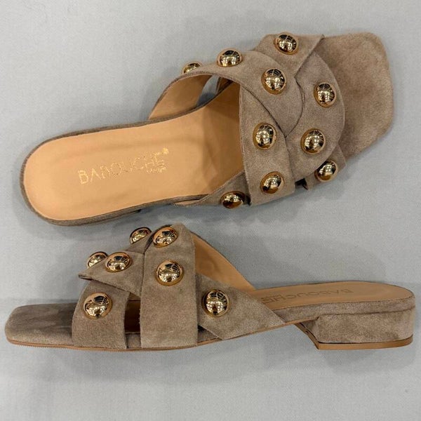 Babouche G-Sabien-2 slipper suede zand met goudkleurige studs