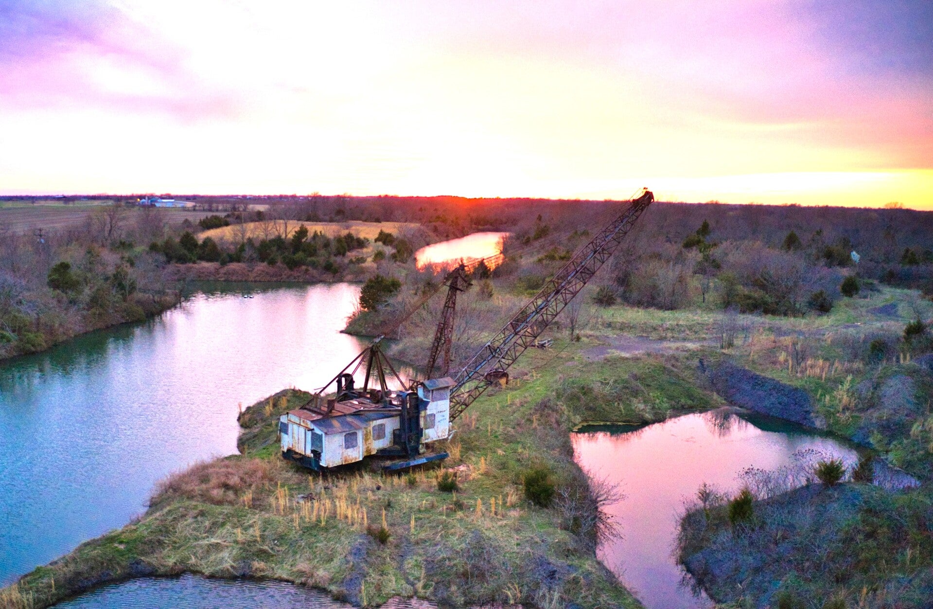 Page 618 Walking Dragline.