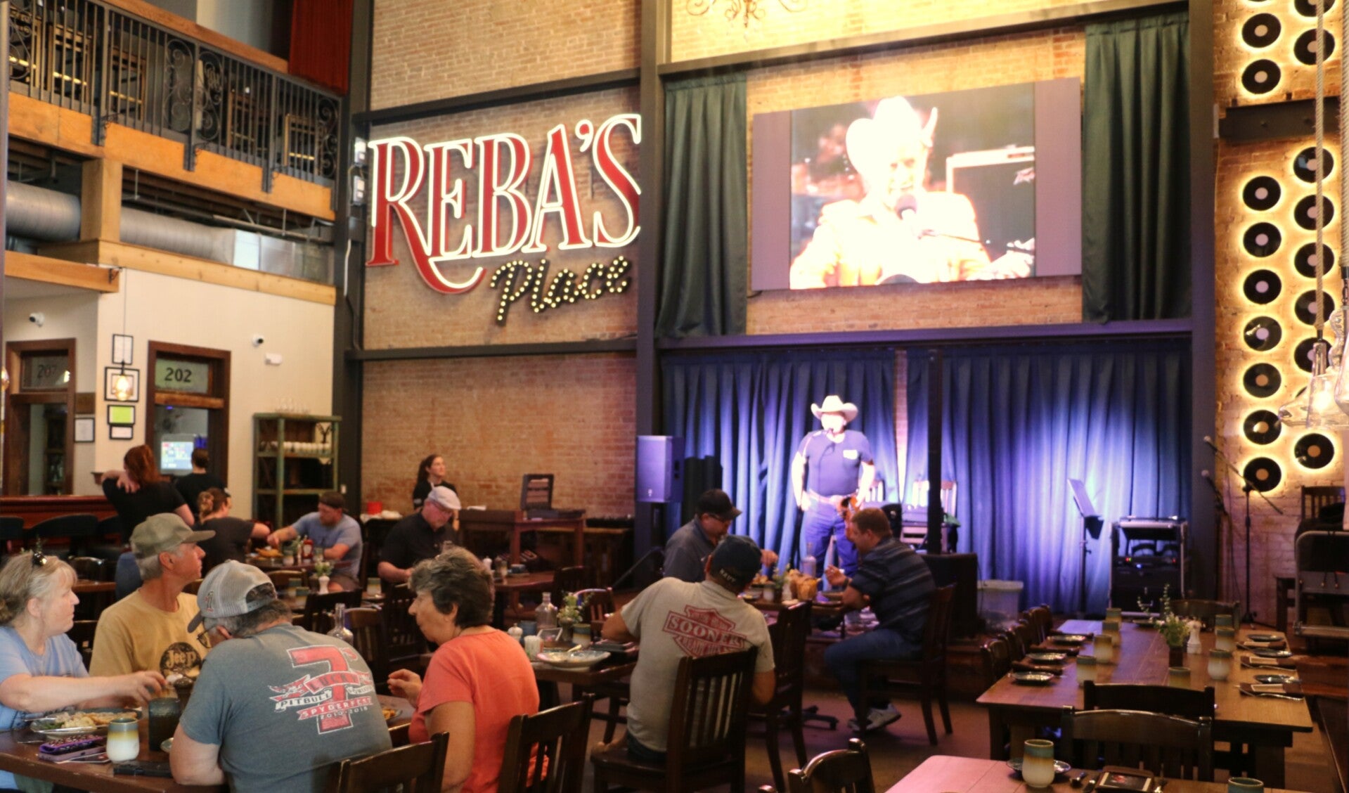 Reba's Place in Atoka OK. Photo by Lisa D. Smith