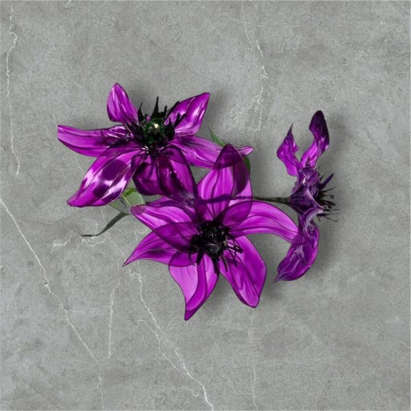 Resin Clematis Flower Workshop - 31st May 2026 - 1-3pm - The Queen's Head, 1 The Strand, Bromsgrove - £39