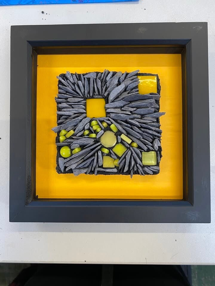Rustic Abstract Slate Mosaic Workshop - 8th Mar 26 - Dalishbakes, Tardebigge, Bromsgrove - 12-2.30pm - £39
