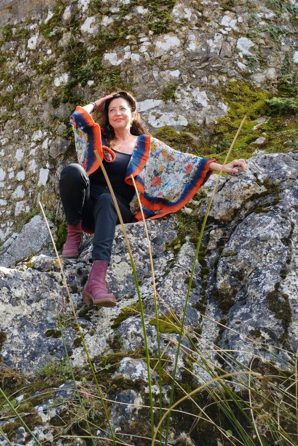 Kimono in viscosa e lana Mérinos.