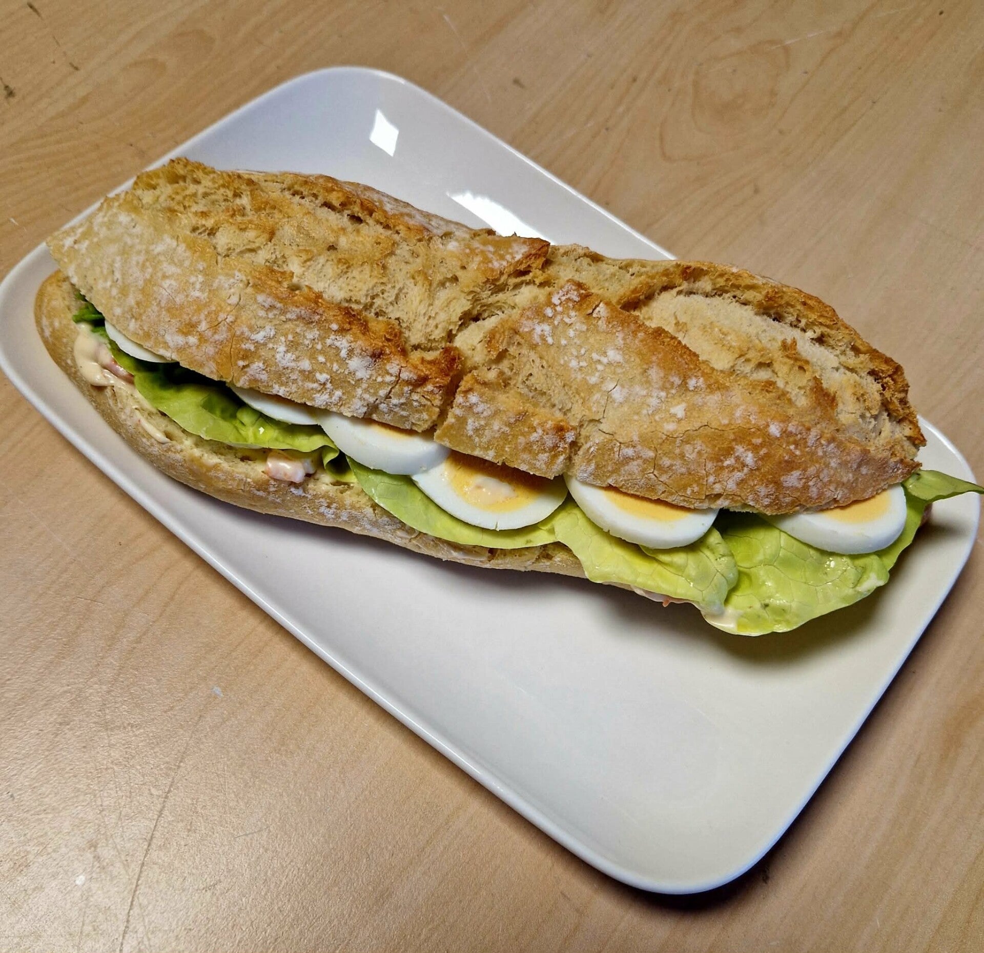 Broodje garnalensalade