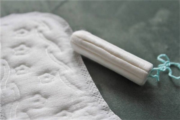Benutzter Tampon oder Binde