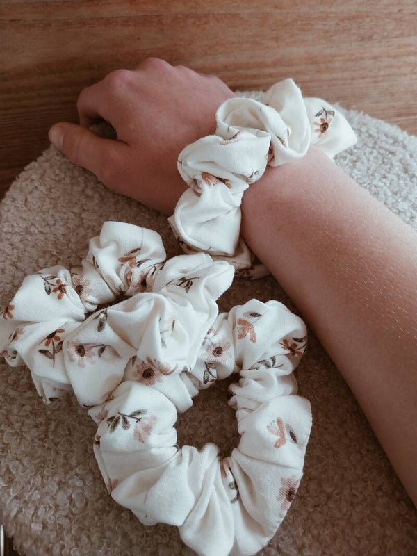 Blumenwiese Scrunchie