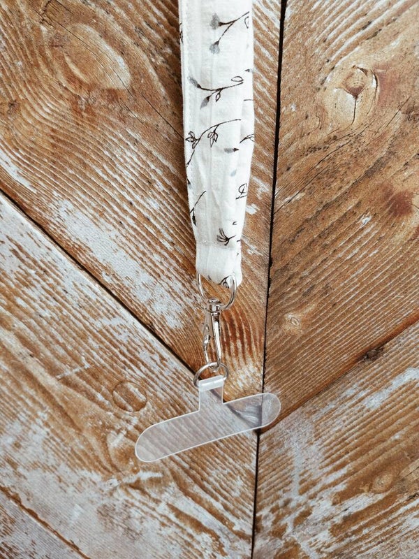 Handykette mit Zweigen