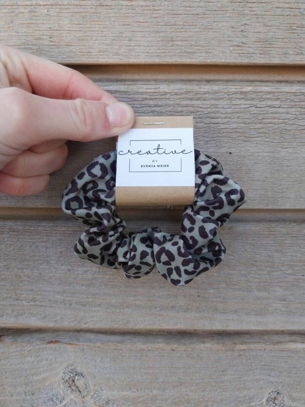 Scrunchie Leoprint olivegrün
