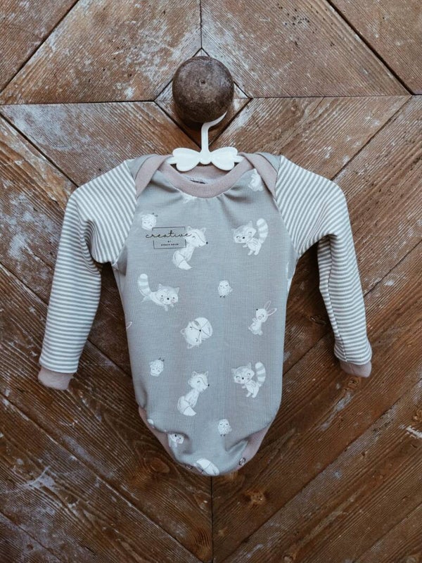 Body grün/beige mit Tieren