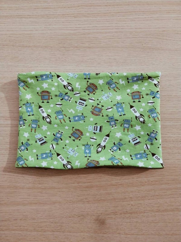 Schal grün mit Robotern