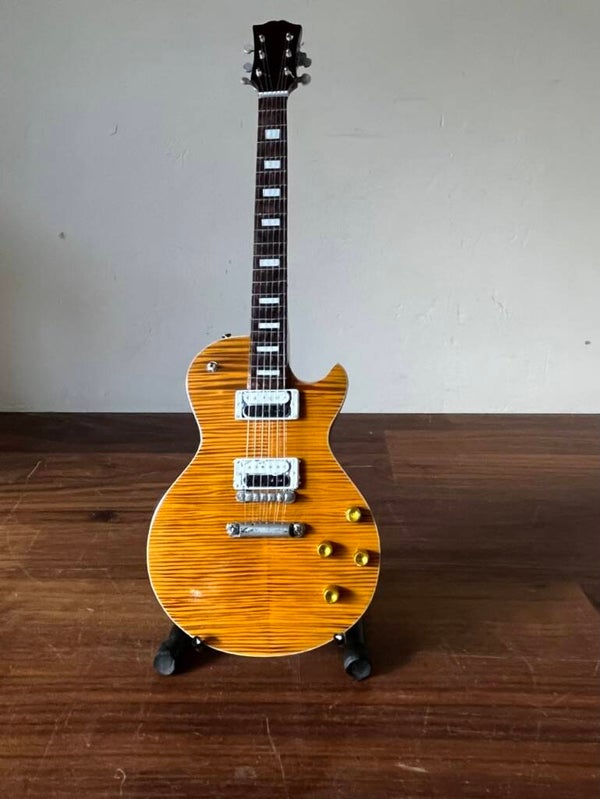 George Kooymans - miniatuur gitaar