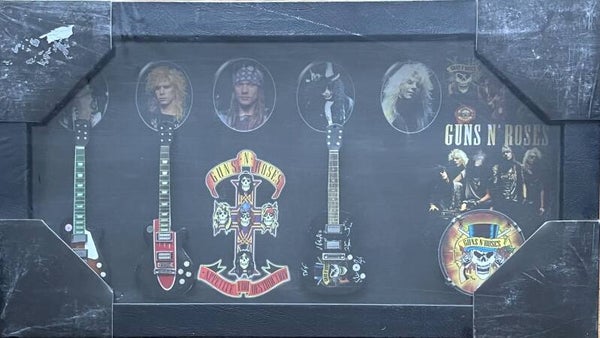 Guns 'n Roses miniatuur gitaar frame 01