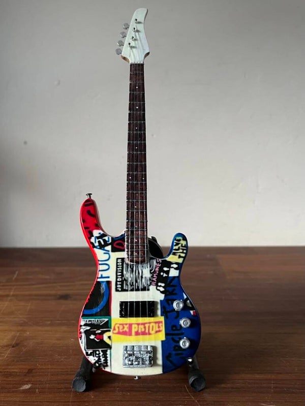 Red Hot Chili Peppers - miniatuur gitaar