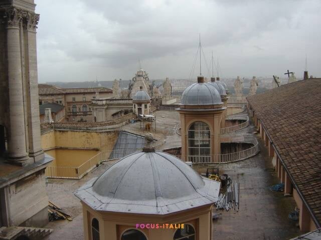 Sommet du Dôme, basilique St Pierre, Rome
