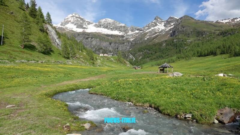 La combe de Cheneil, vallée d'aoste