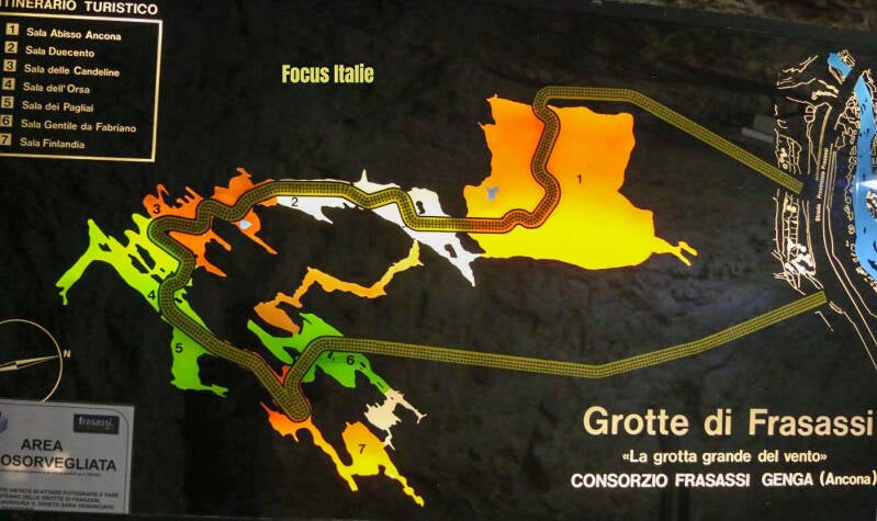 Plan en couleur de la grotta del vento, Frassassi