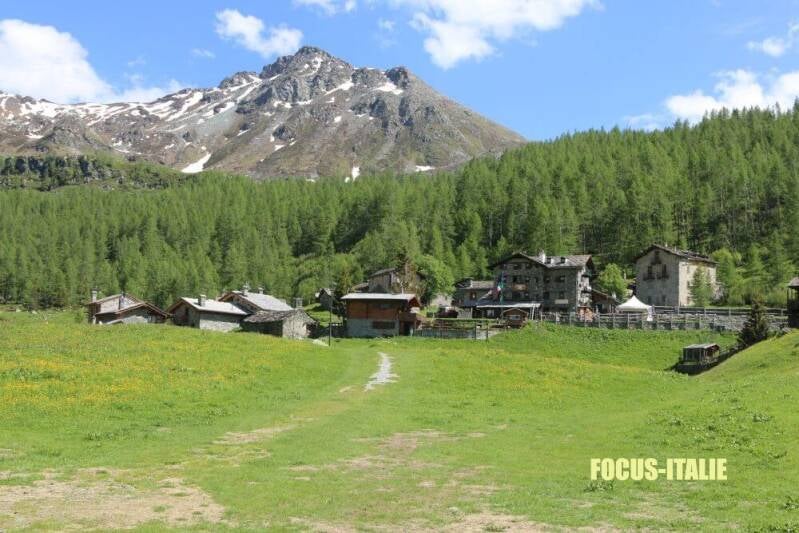 Hameau de cheneil, vallée d'aoste