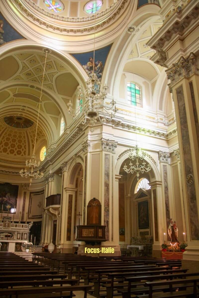 locorontondo-cath-drale-6-standard.jpg