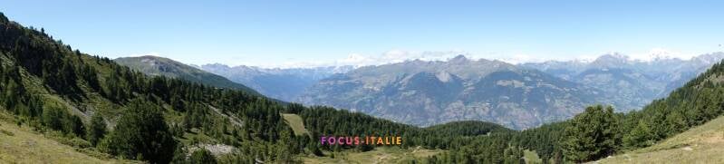 Lac Chamolè, panoramique sur les montagnes, Vallée d'Aoste