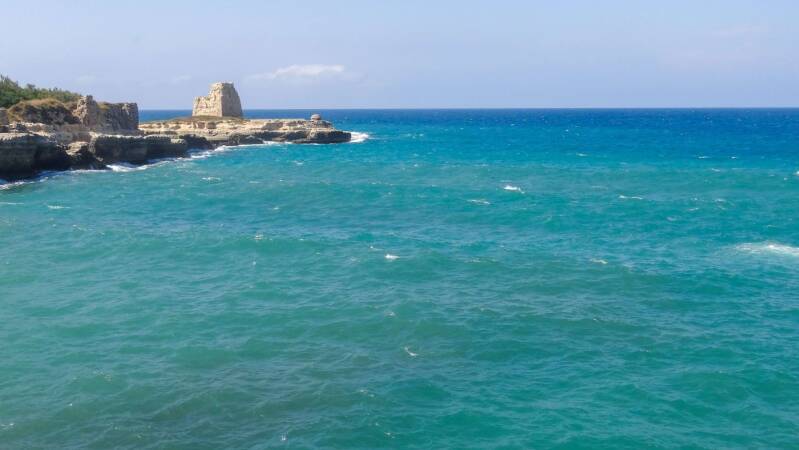Torre dell'orso, mer turquoise
