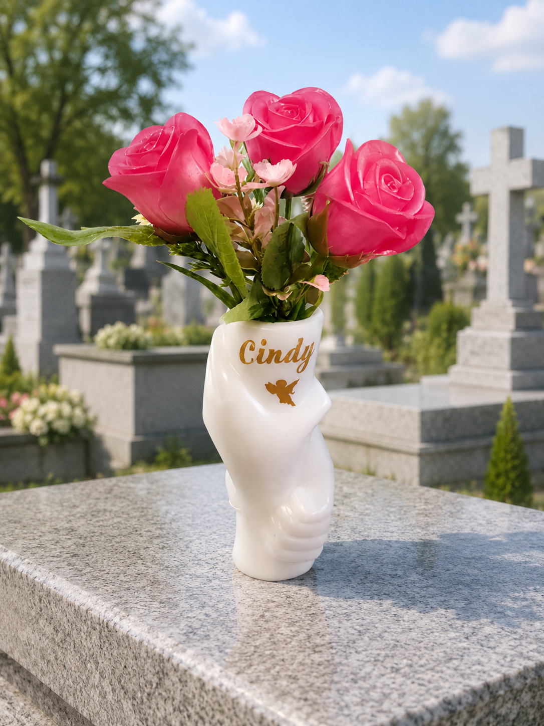 Vase Signature & Roses sculptées en Résine – Personnalisation Exclusive