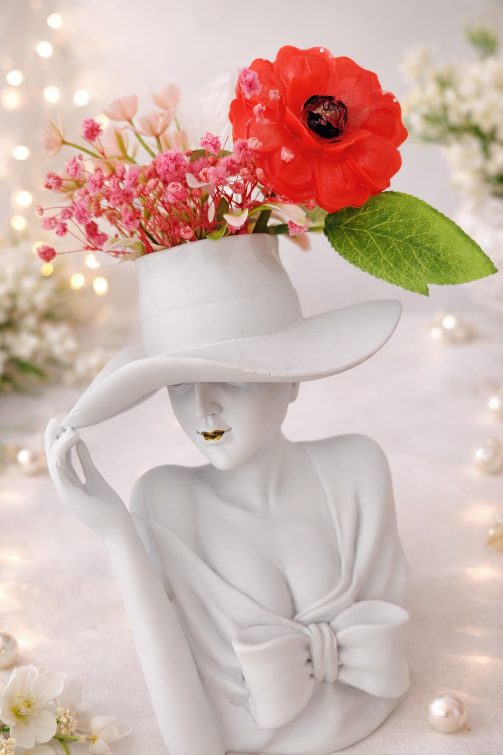 🌸 Vase décoratif femme en résine avec fleur