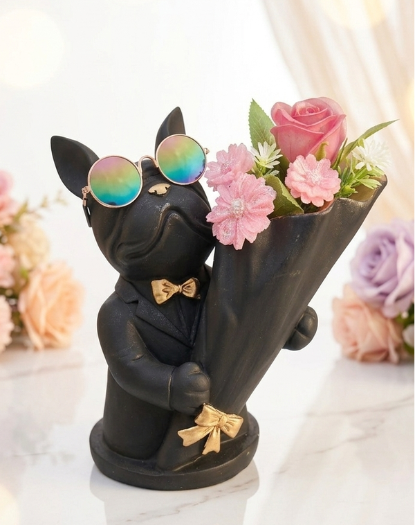 🌸 Bouledogue Français Élégant avec Bouquet de Fleurs en Résine – Décoration Unique 🌸